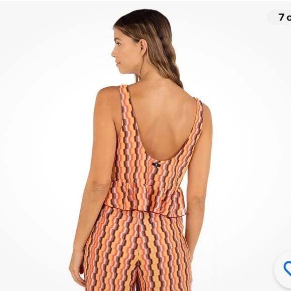 NWT Hurley Tank Top Zumba Striped Flounce Tank Top Cropped Mesh XS Extra Small - Picture 2 of 6